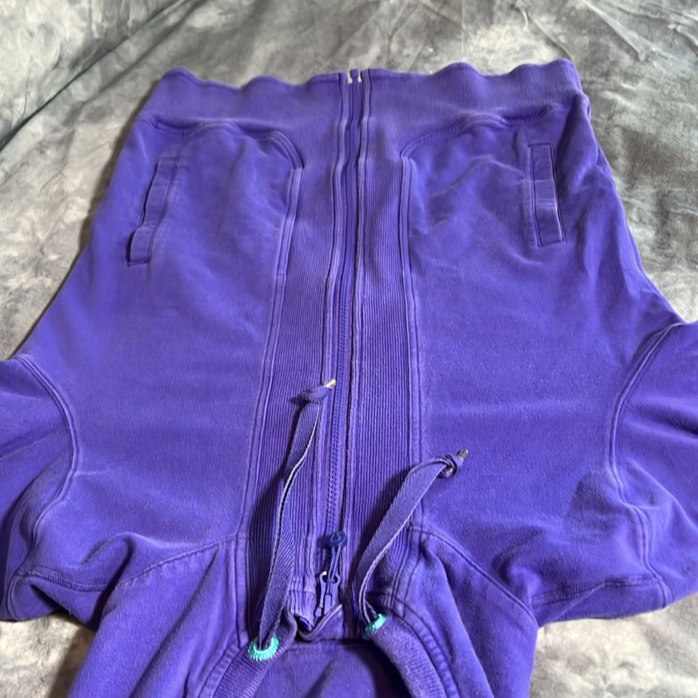 Lululemon Distressed Full Zip Hoodie, Thumb Holes, approximate size 8 - Picture 12 of 16